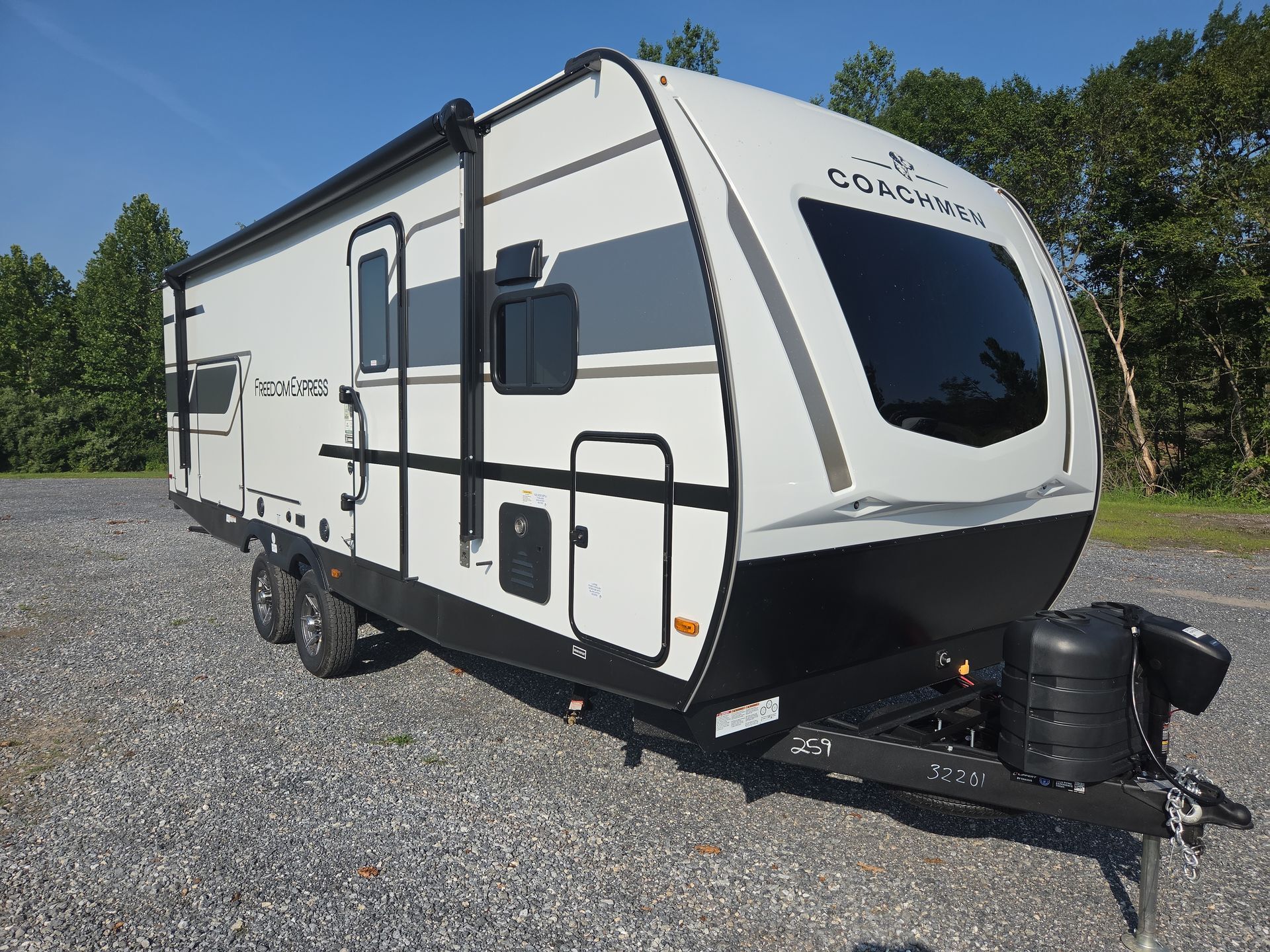 2027 Coachmen Freedom Express Ultra Lite 259FKDS in manheim PA