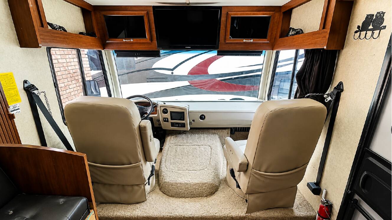 A photo of this 2013 Fleetwood STORM 28MS