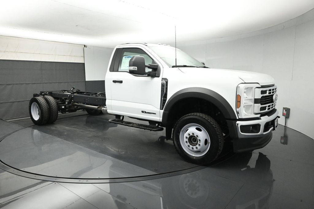 2025 FORD F450 in Buena Park, CA