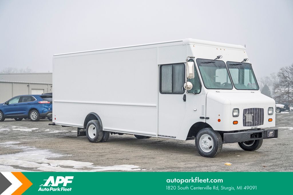 2026 FORD E450 17'-4'' in Sturgis, MI