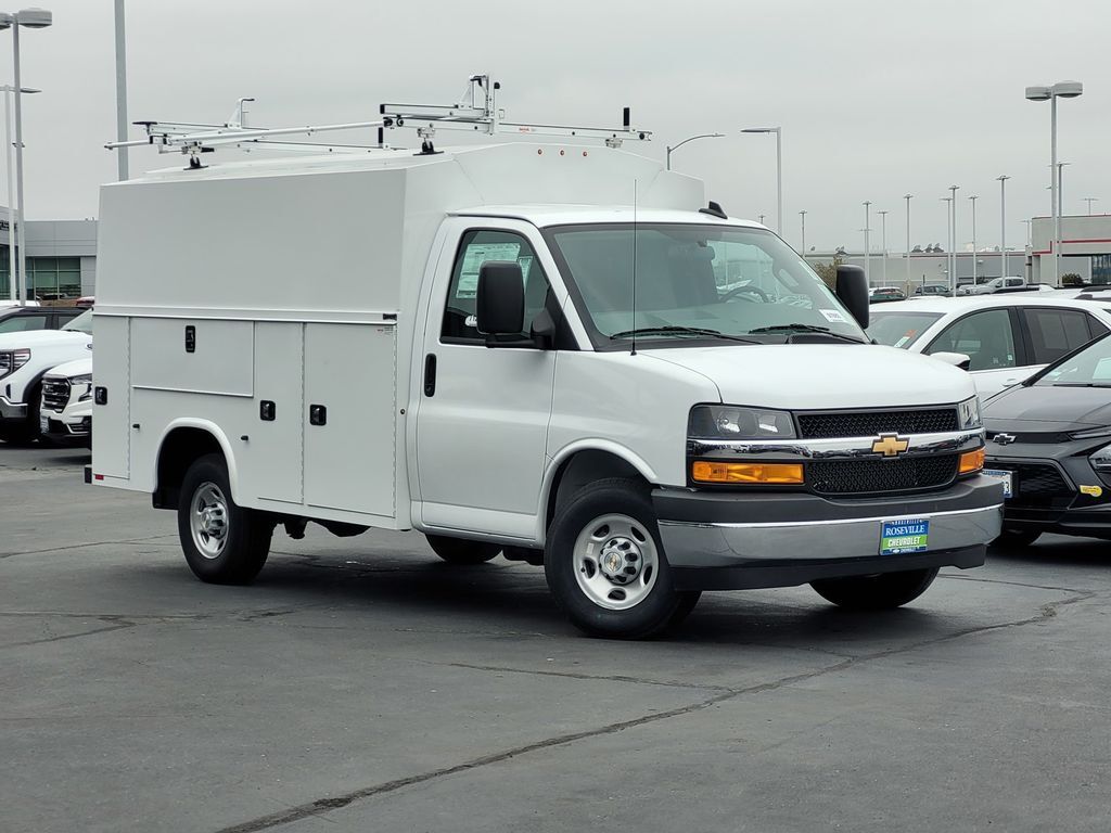2025 Chevrolet Express 3500 in Roseville, CA