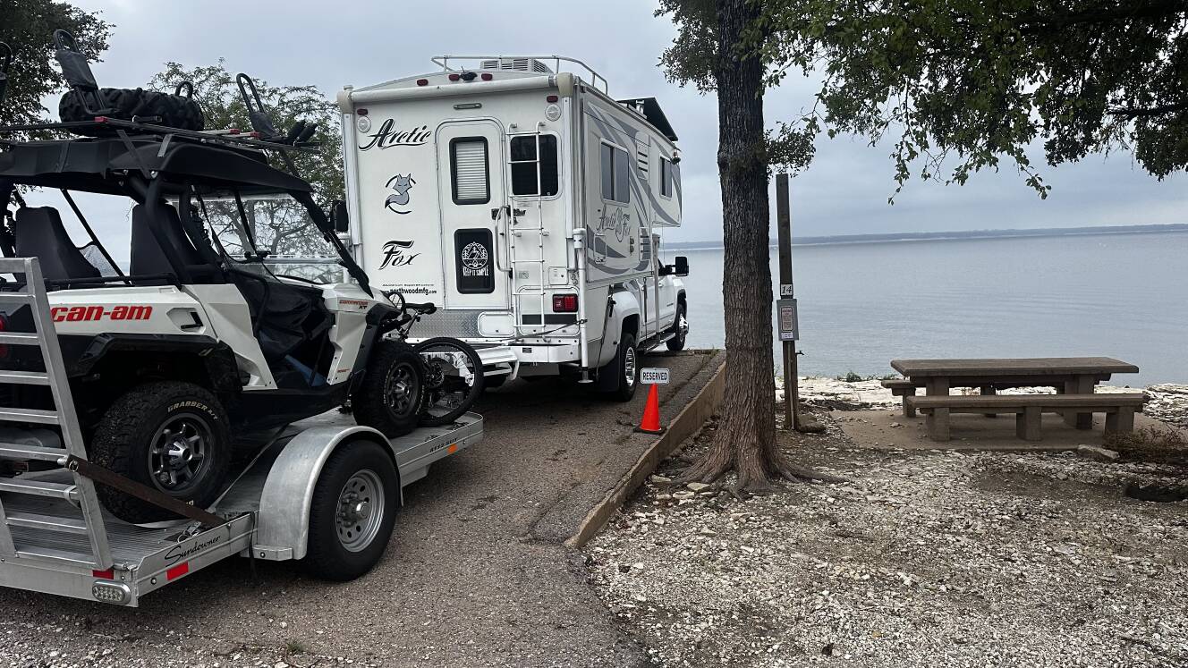 A photo of this 2018 Northwood Mfg ARCTIC FOX TRUCK CAMPER 990