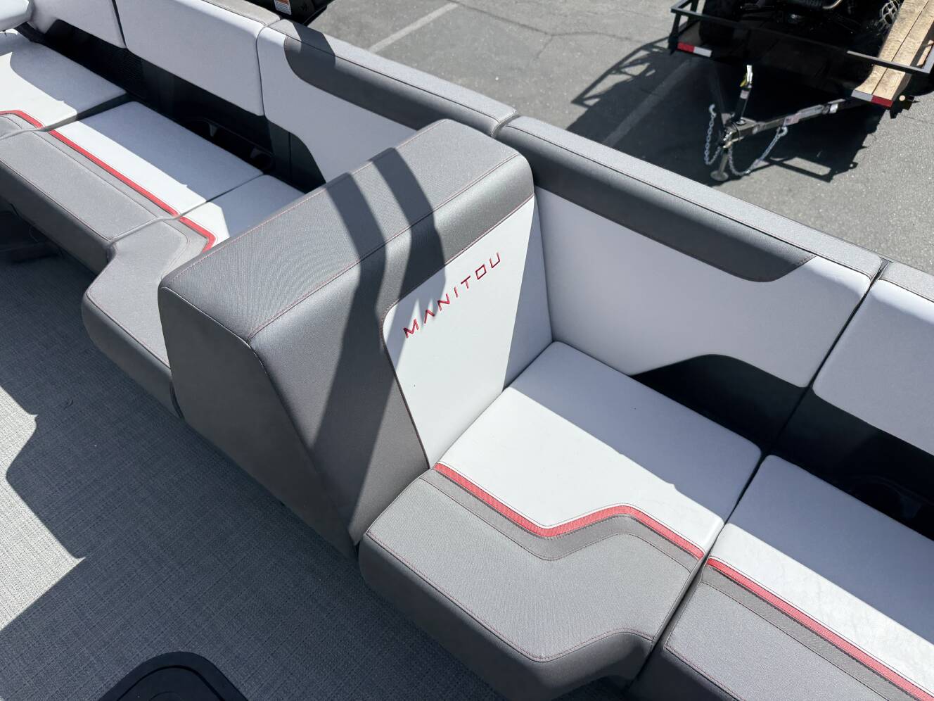 A photo of this 2025 Manitou Cruise 20 MAX Bench