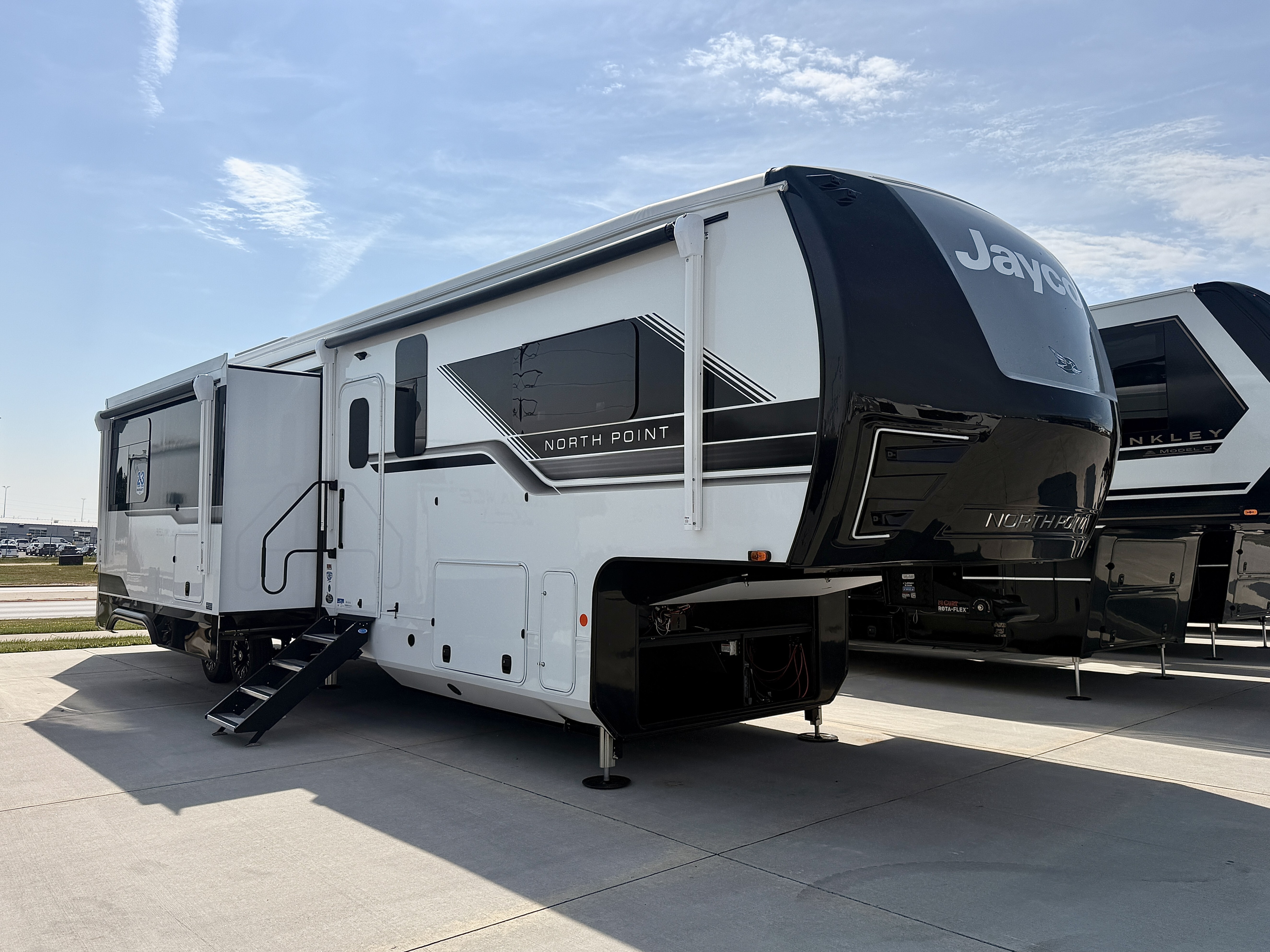 2027 Jayco North Point 395DSDB in gretna NE
