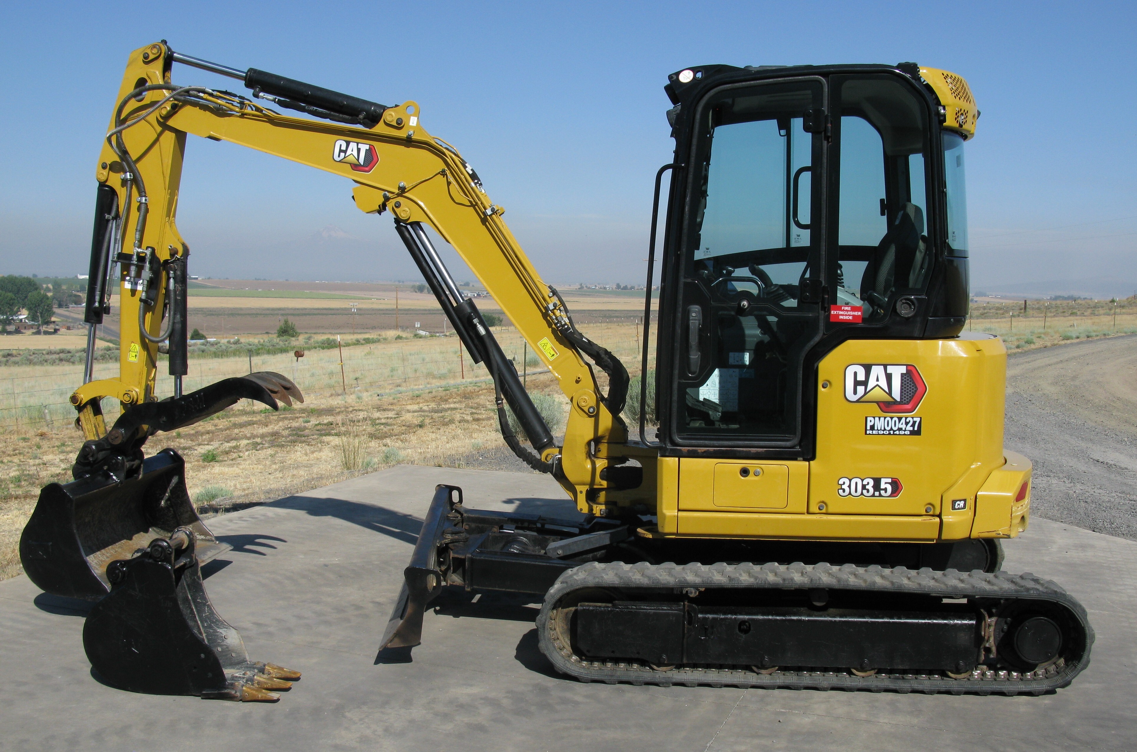 2022 CATERPILLAR 303.5CR in Culver, OR