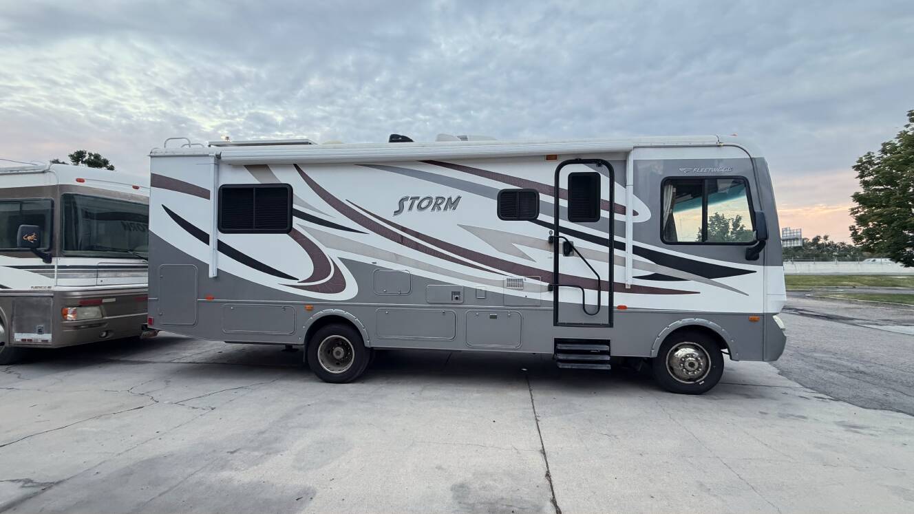 A photo of this 2013 Fleetwood STORM 28MS