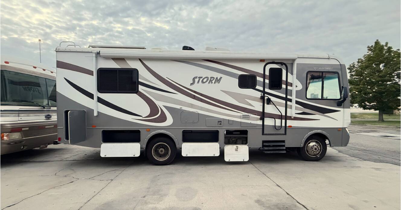 A photo of this 2013 Fleetwood STORM 28MS
