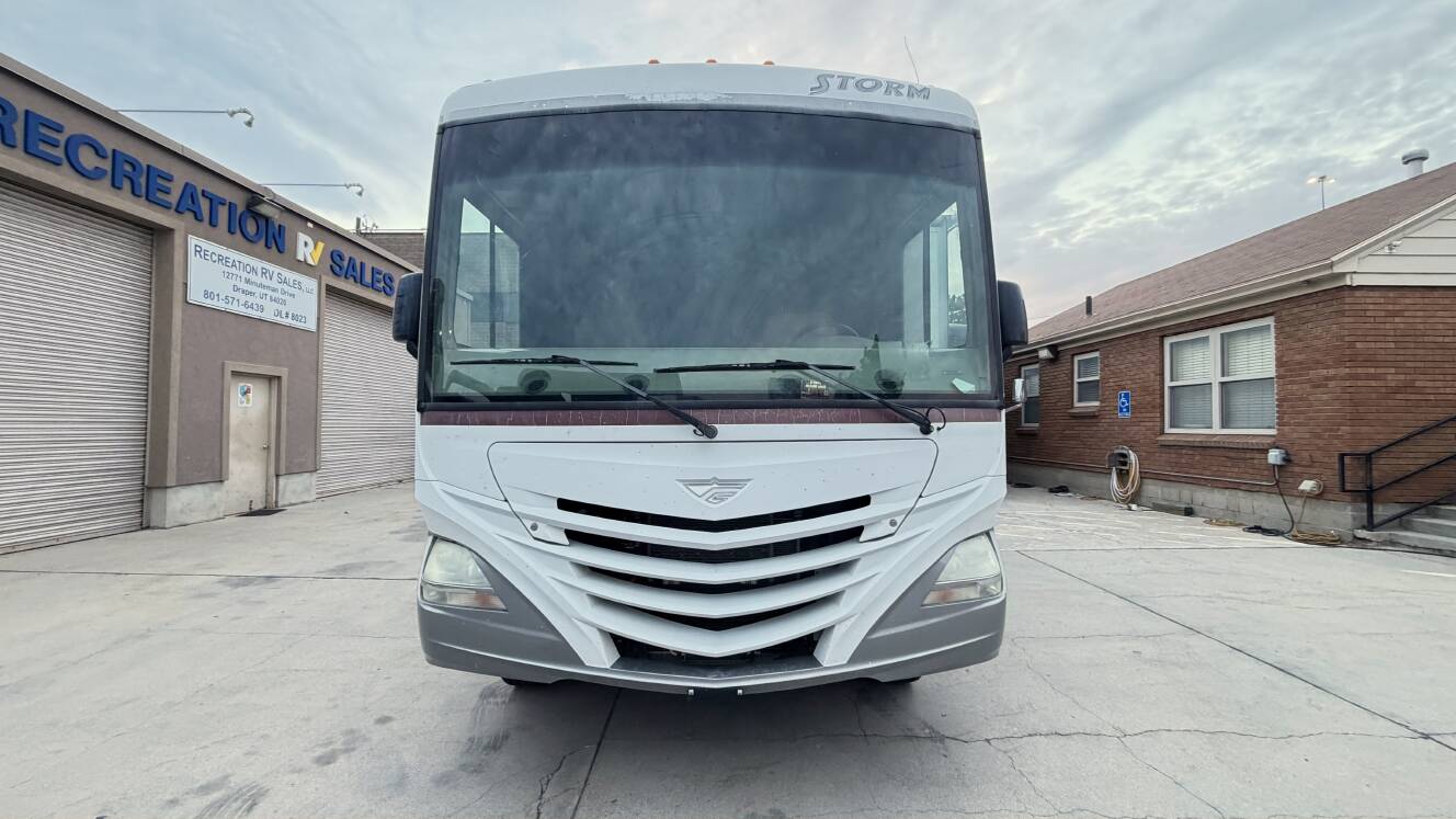 A photo of this 2013 Fleetwood STORM 28MS