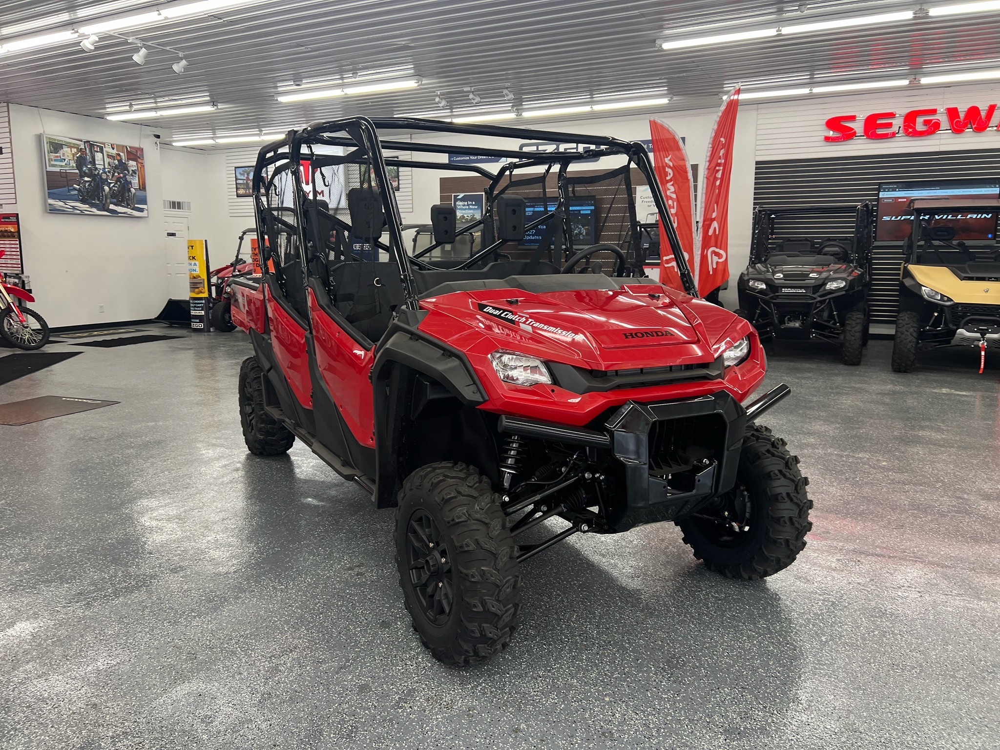 2025 Honda Pioneer 1000-6 Deluxe Crew in valparaiso IN