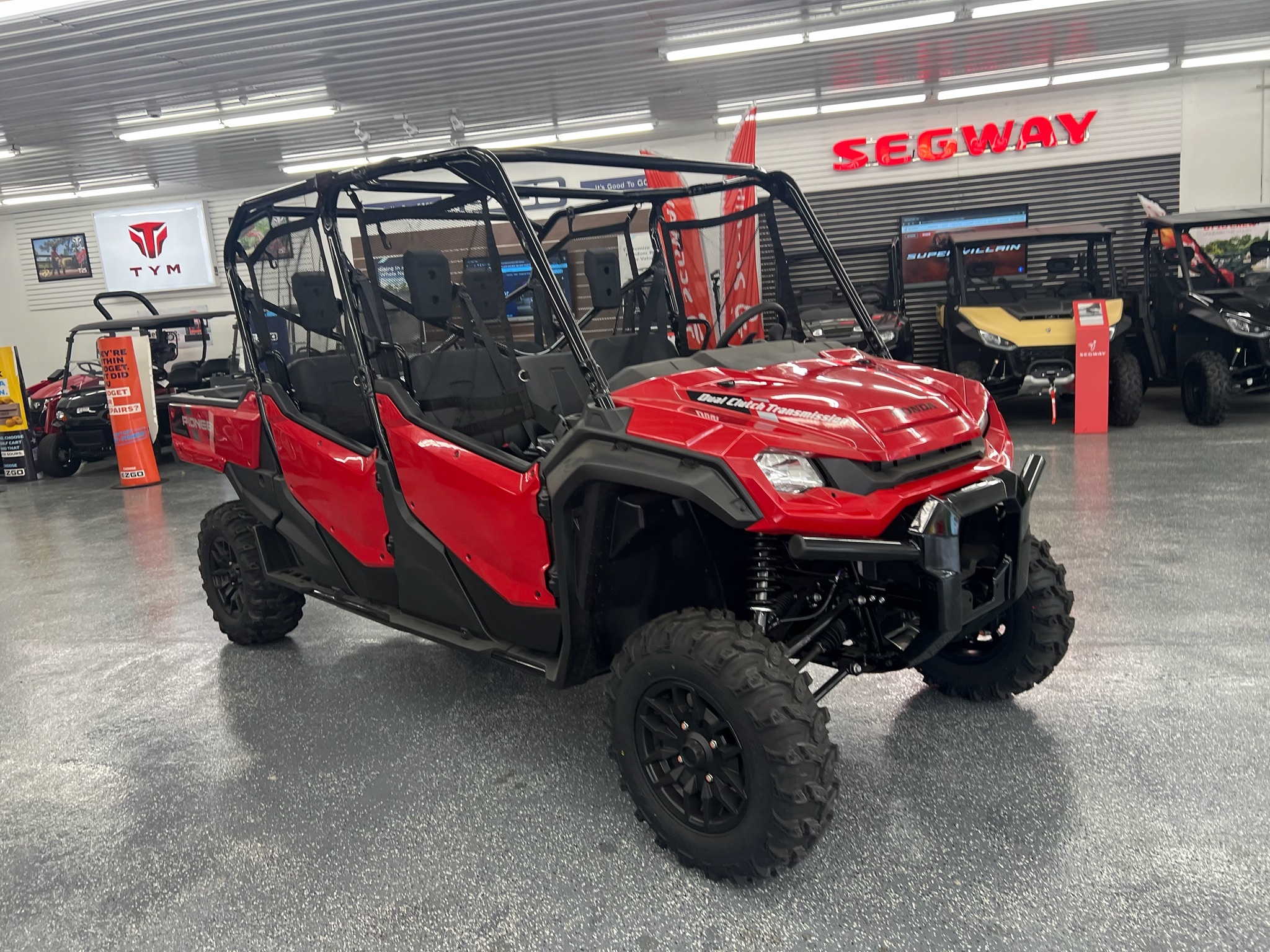 2025 Honda Pioneer 1000-6 Deluxe Crew in valparaiso IN