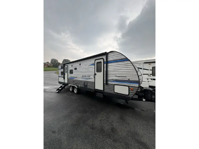 2021 COACHMEN CATALINA 263BHSCK