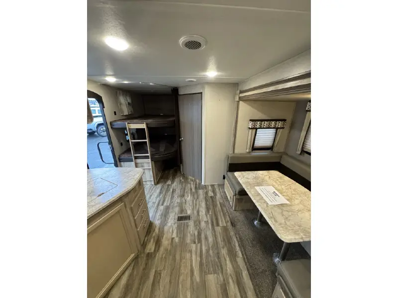 2021 COACHMEN CATALINA 263BHSCK