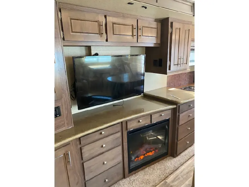 2020 NORTHWOOD MFG ARCTIC FOX 35-5Z