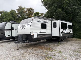 2021 PALOMINO PUMA 28DBFQ
