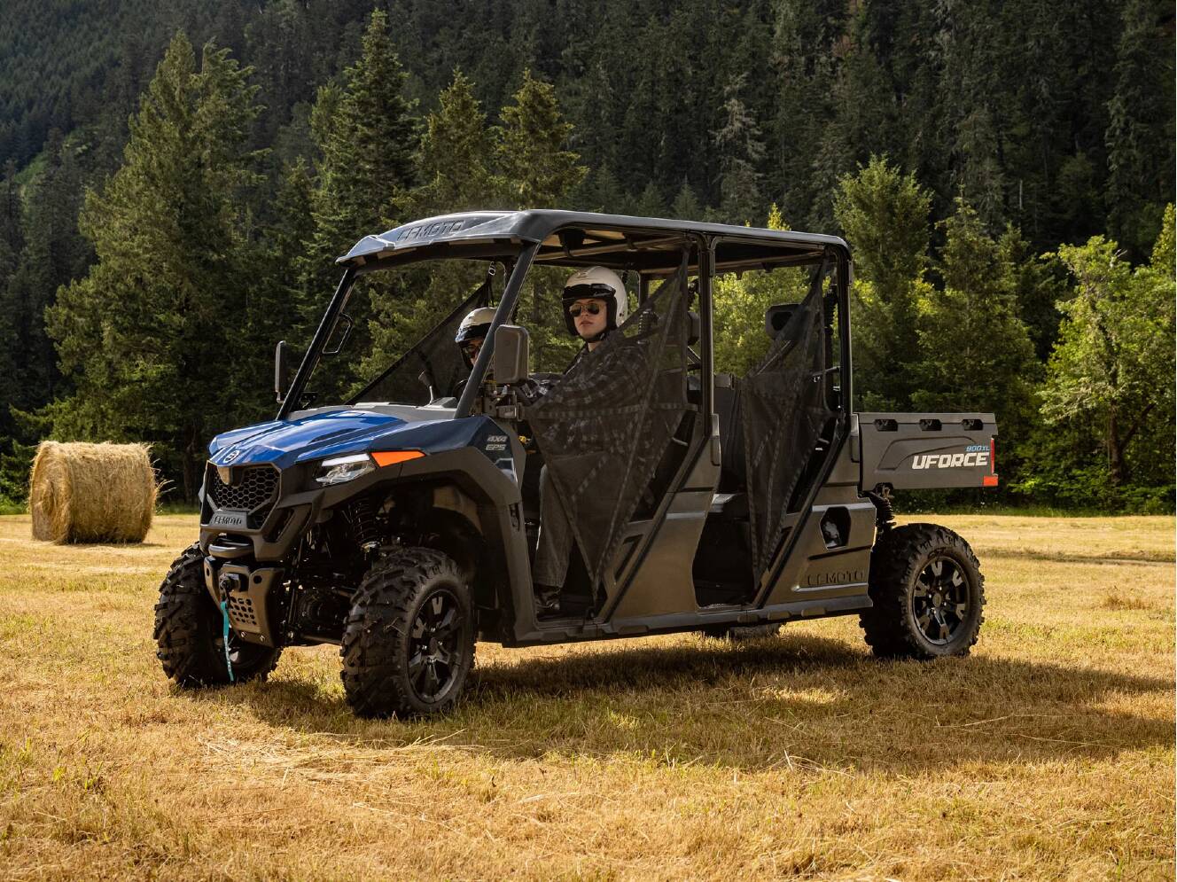 A photo of this 2026 CFMOTO UFORCE 800 XL