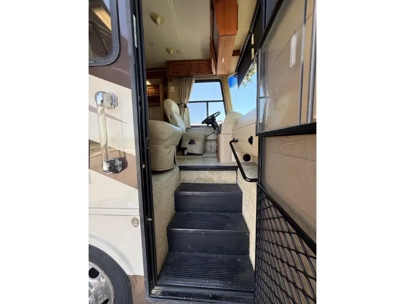 2008 HOLIDAY RAMBLER NEPTUNE 37PDQ