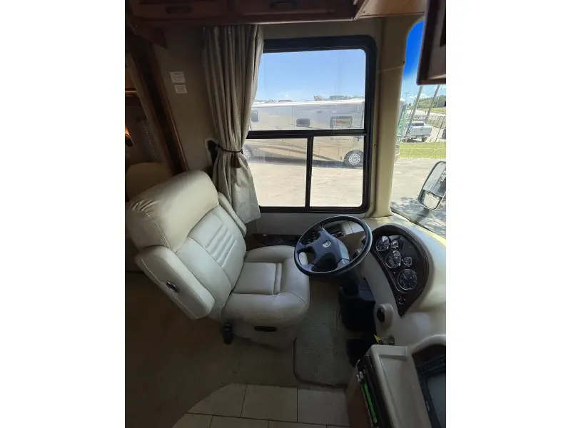 2008 HOLIDAY RAMBLER NEPTUNE 37PDQ