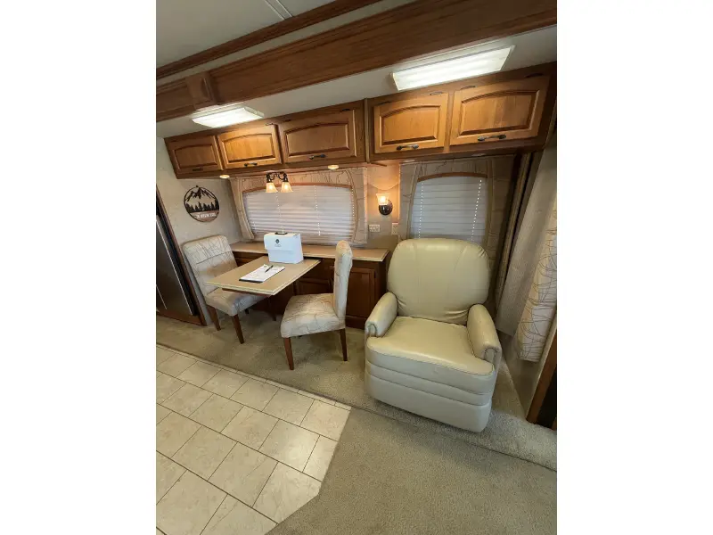 2008 HOLIDAY RAMBLER NEPTUNE 37PDQ