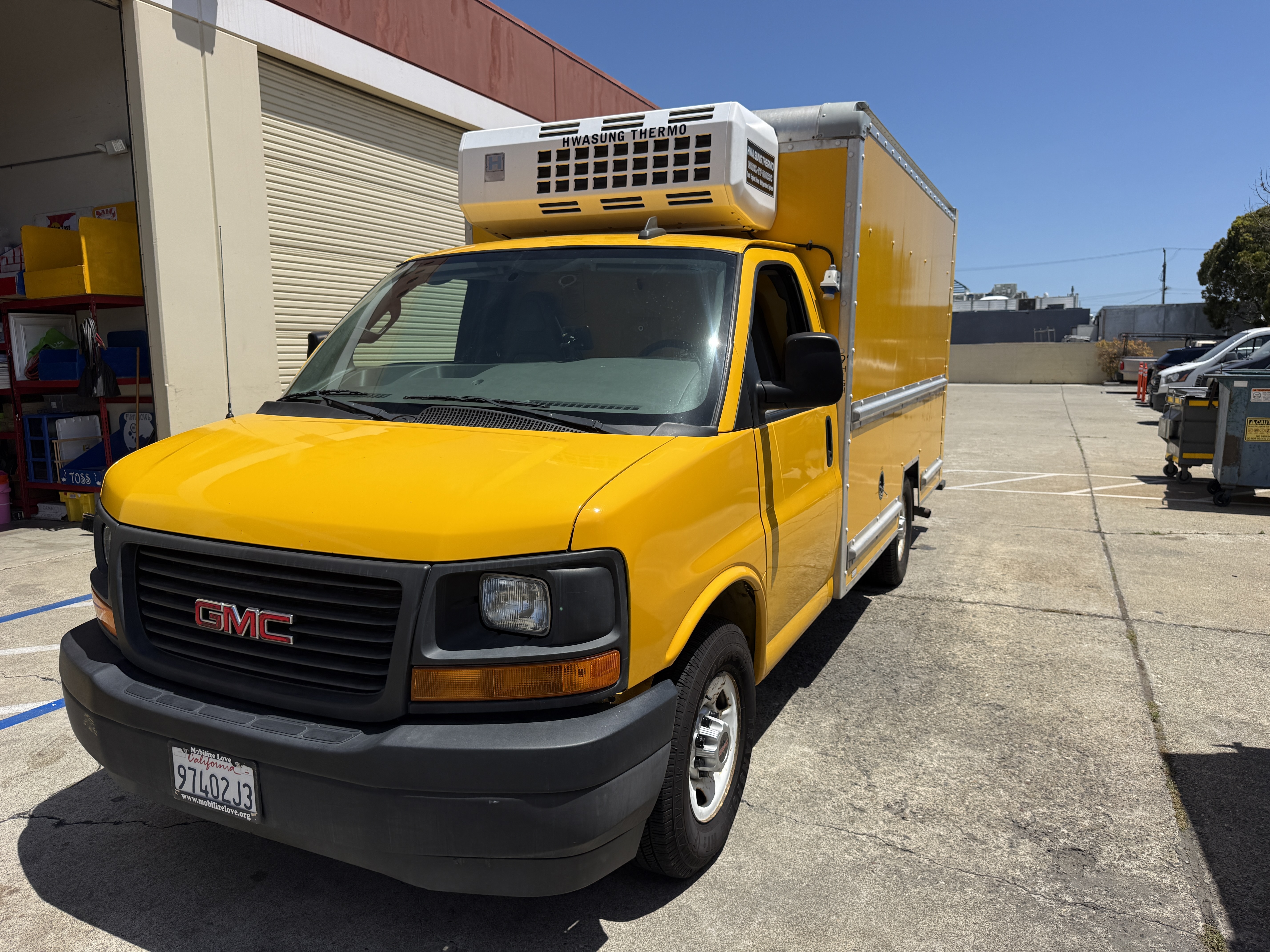 2017 GMC SAVANA G3500 in San Francisco, CA