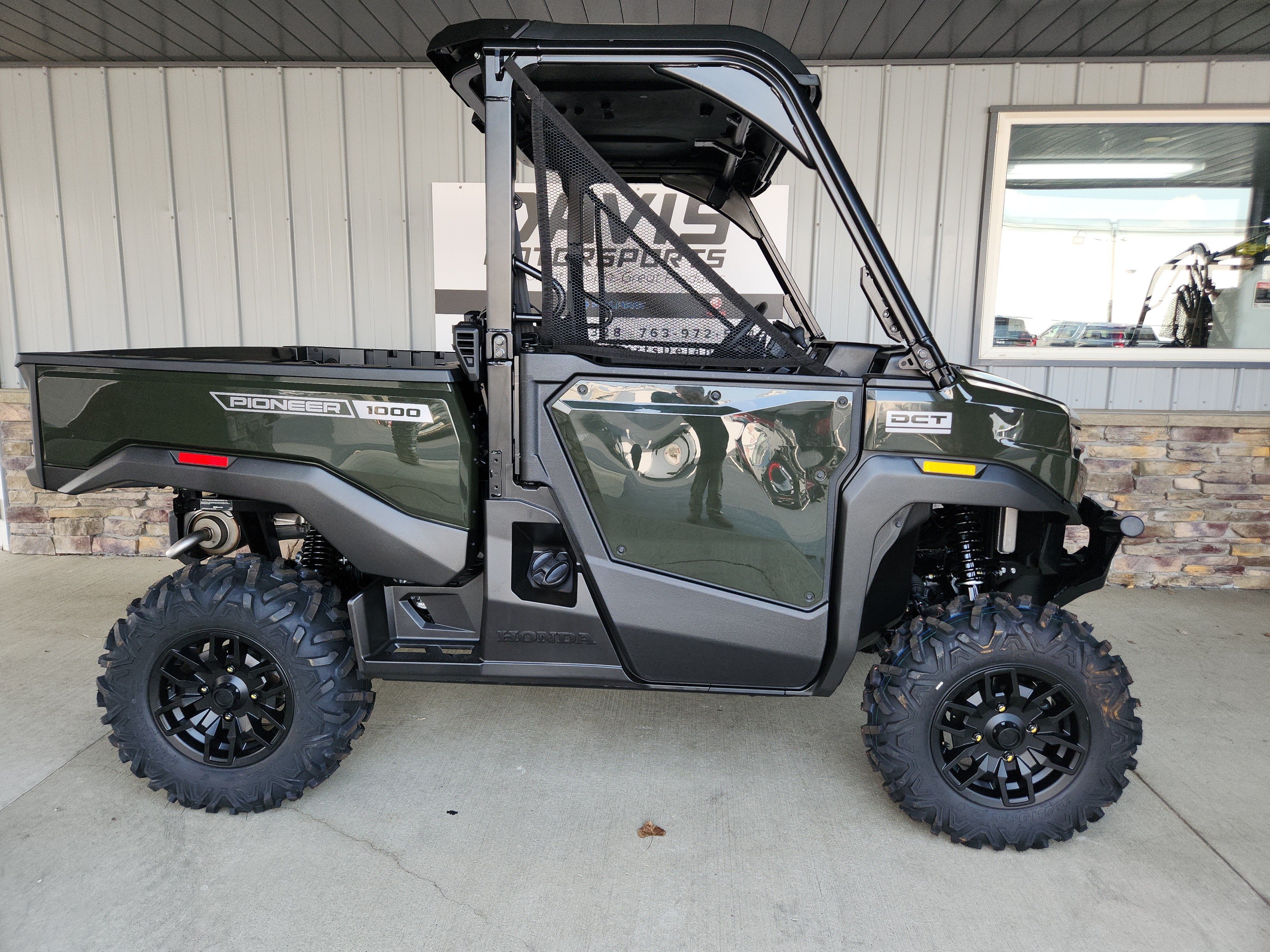 2026 Honda Pioneer 1000 Deluxe UTV/Utility ATV