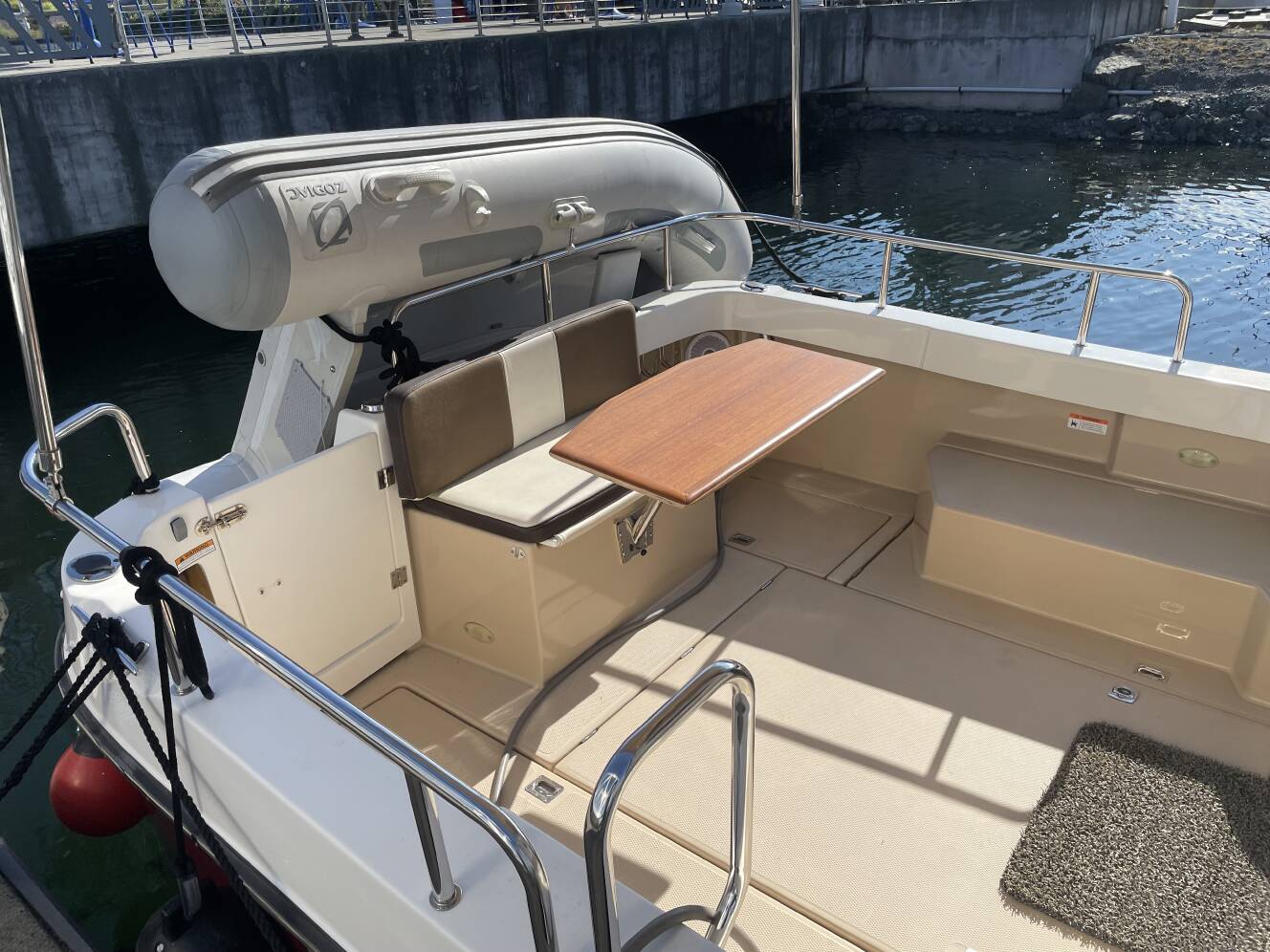 A photo of this 2016 Ranger Tugs R-27