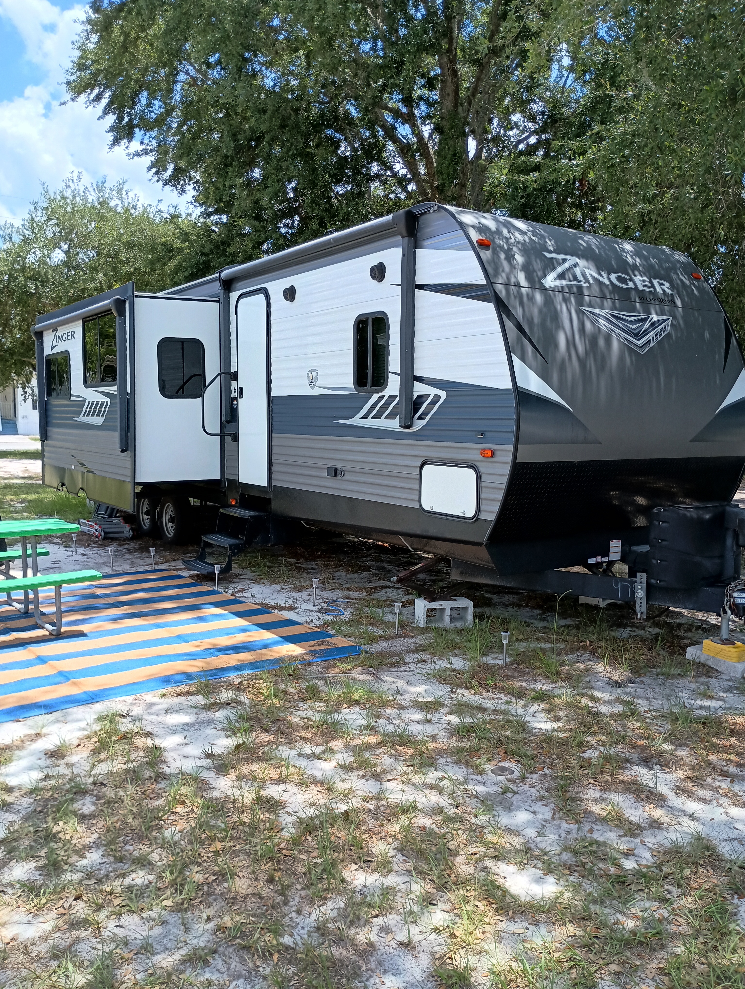 2019 Crossroads ZINGER 333DB RV