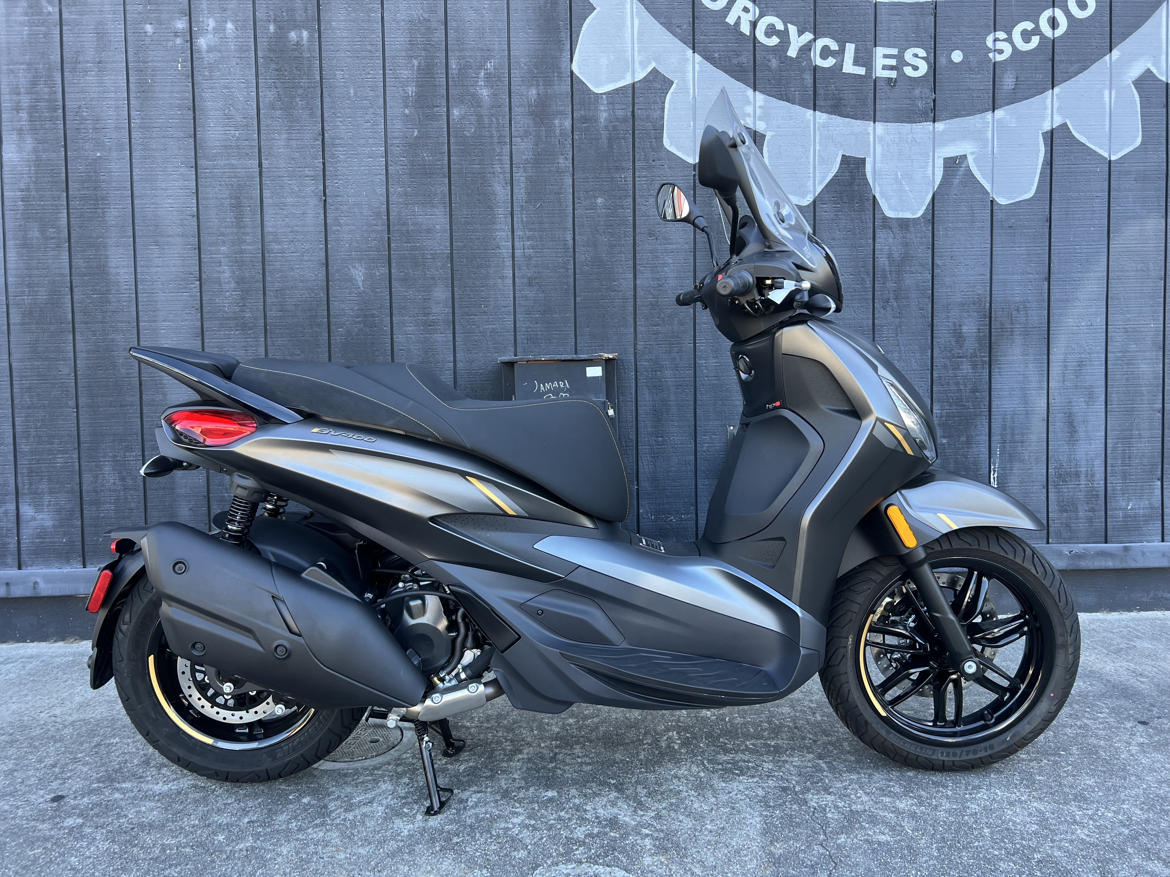 2027 Piaggio BV 400 25th Anniversary RANGE 400 in Oakland, CA
