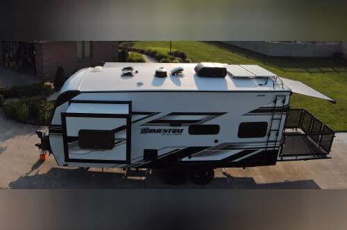 2025 Grand Design MOMENTUM G-CLASS in piqua OH