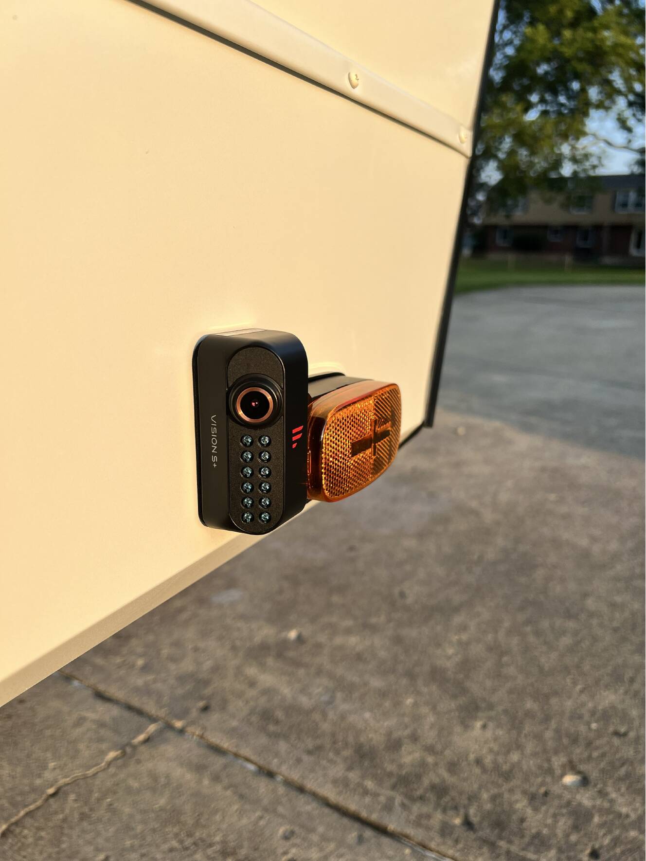 A photo of this 2025 Grand Design MOMENTUM G-CLASS