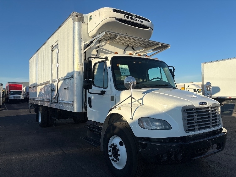 2020 FREIGHTLINER BUSINESS CLASS M2 106 in Phoenix, AZ