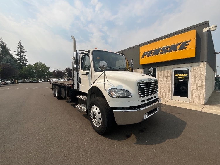 2020 FREIGHTLINER BUSINESS CLASS M2 106 in Portland, OR