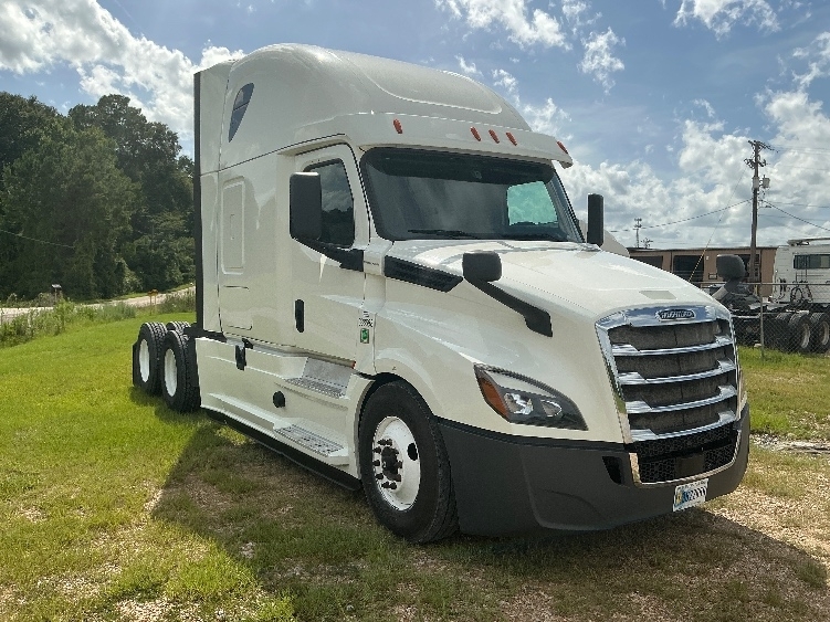 2020 FREIGHTLINER CASCADIA 126 in Jackson, MS