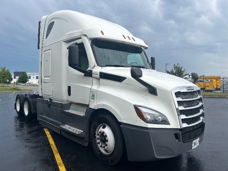 2022 FREIGHTLINER CASCADIA 126 in Freedom, PA