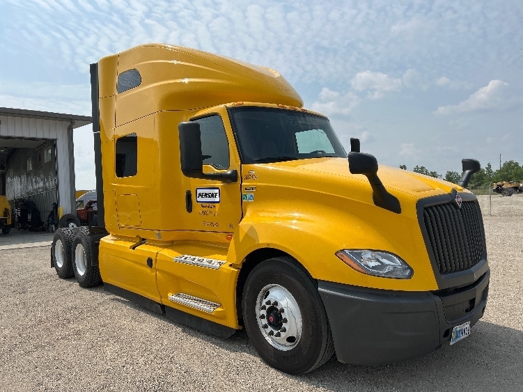 2022 INTERNATIONAL LT625 in De Pere, WI