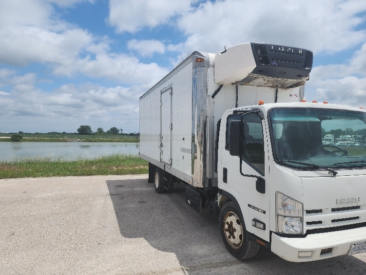 2014 ISUZU NRR in Sturtevant, WI