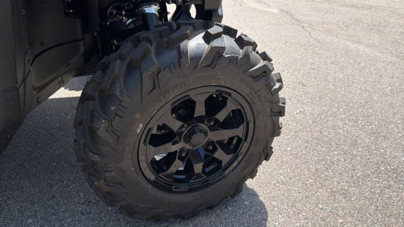 A photo of this 2026 Can-Am DEFENDER MAX DPS CAB HD10