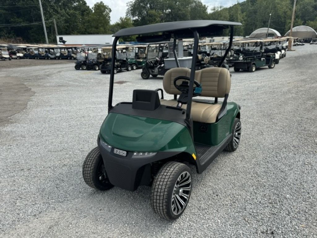 2026 E-Z-GO RXV 2 Freedom ELiTE Lithium Forest Green in Strasburg, OH