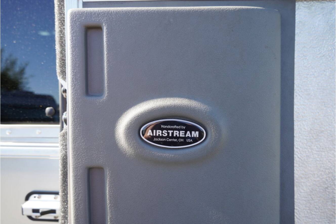 A photo of this 2020 Airstream Flying Cloud 30FB Bunk