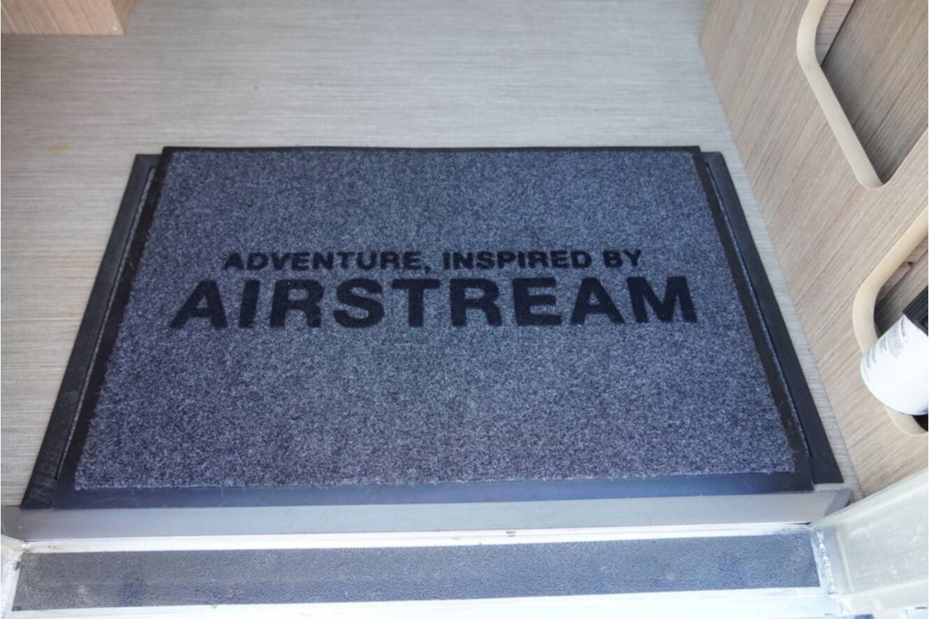 A photo of this 2020 Airstream Flying Cloud 30FB Bunk