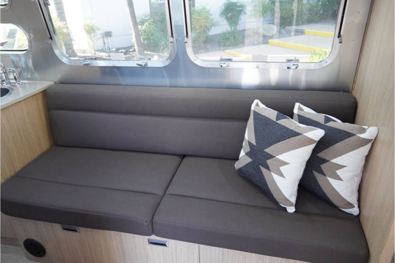 A photo of this 2020 Airstream Flying Cloud 30FB Bunk
