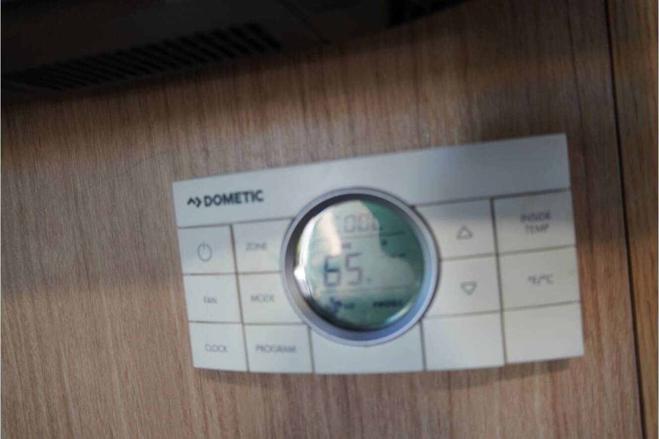 A photo of this 2020 Airstream Flying Cloud 30FB Bunk