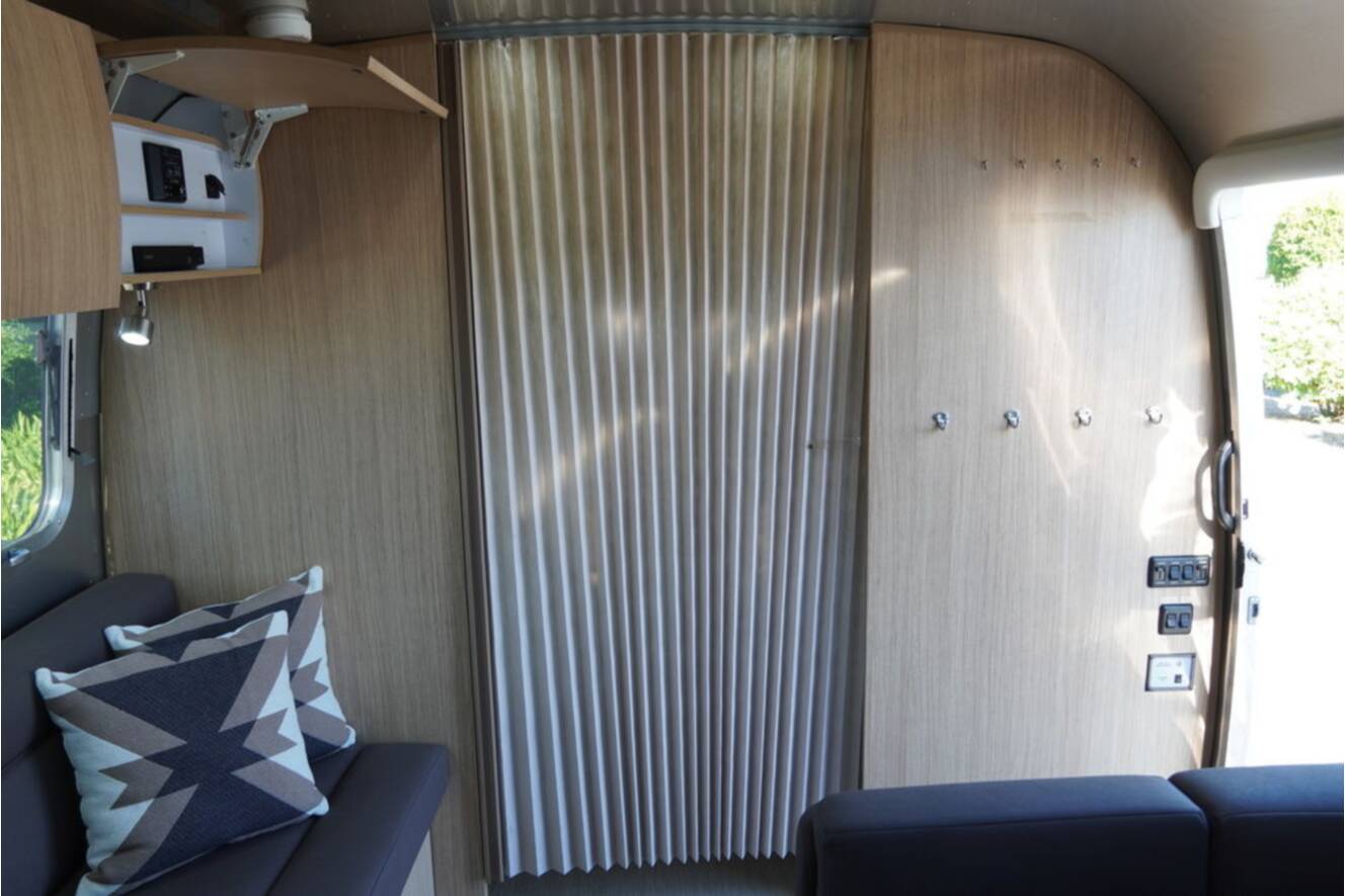 A photo of this 2020 Airstream Flying Cloud 30FB Bunk