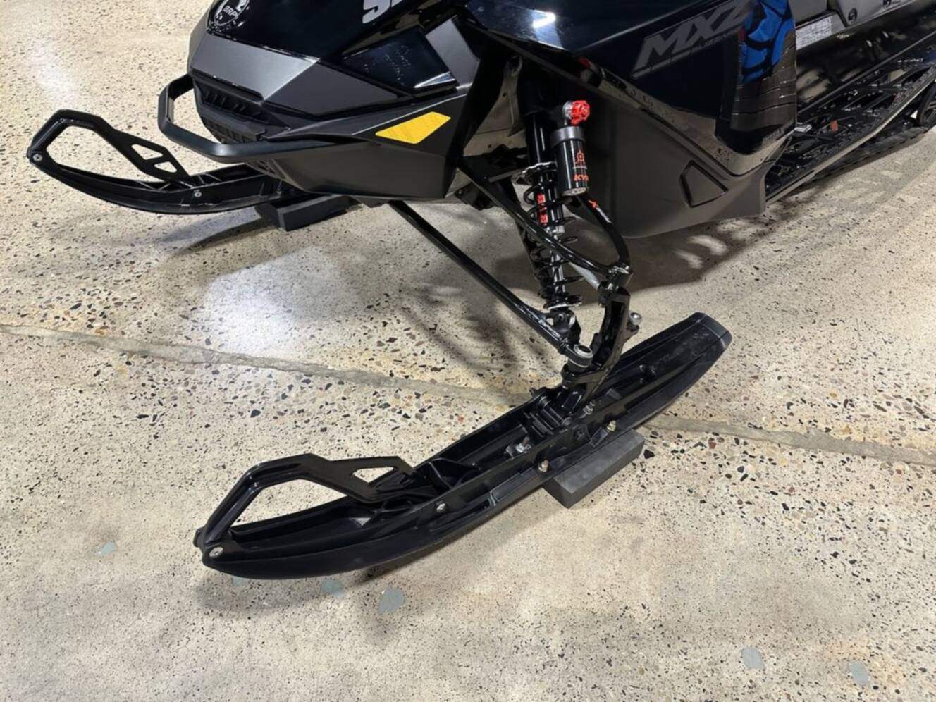 A photo of this 2023 Ski-Doo MXZ BLIZZARD 600R