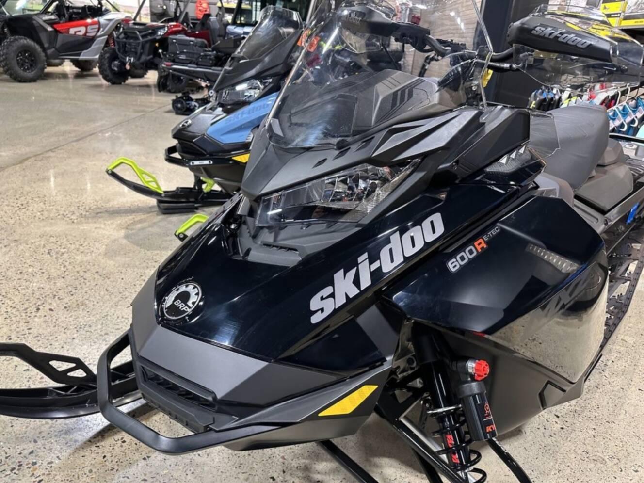 A photo of this 2023 Ski-Doo MXZ BLIZZARD 600R