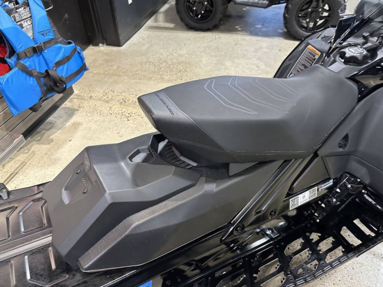 A photo of this 2023 Ski-Doo MXZ BLIZZARD 600R