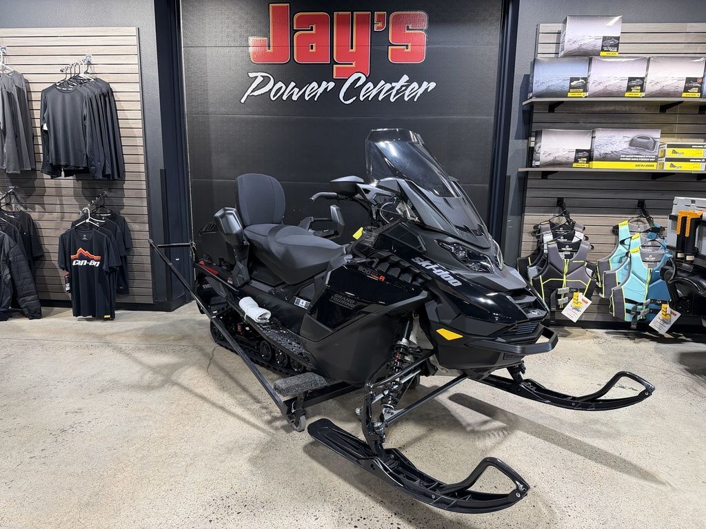 2026 Ski-Doo Grand Touring LE 900 ACE 900 ACE 137 in reedsburg WI