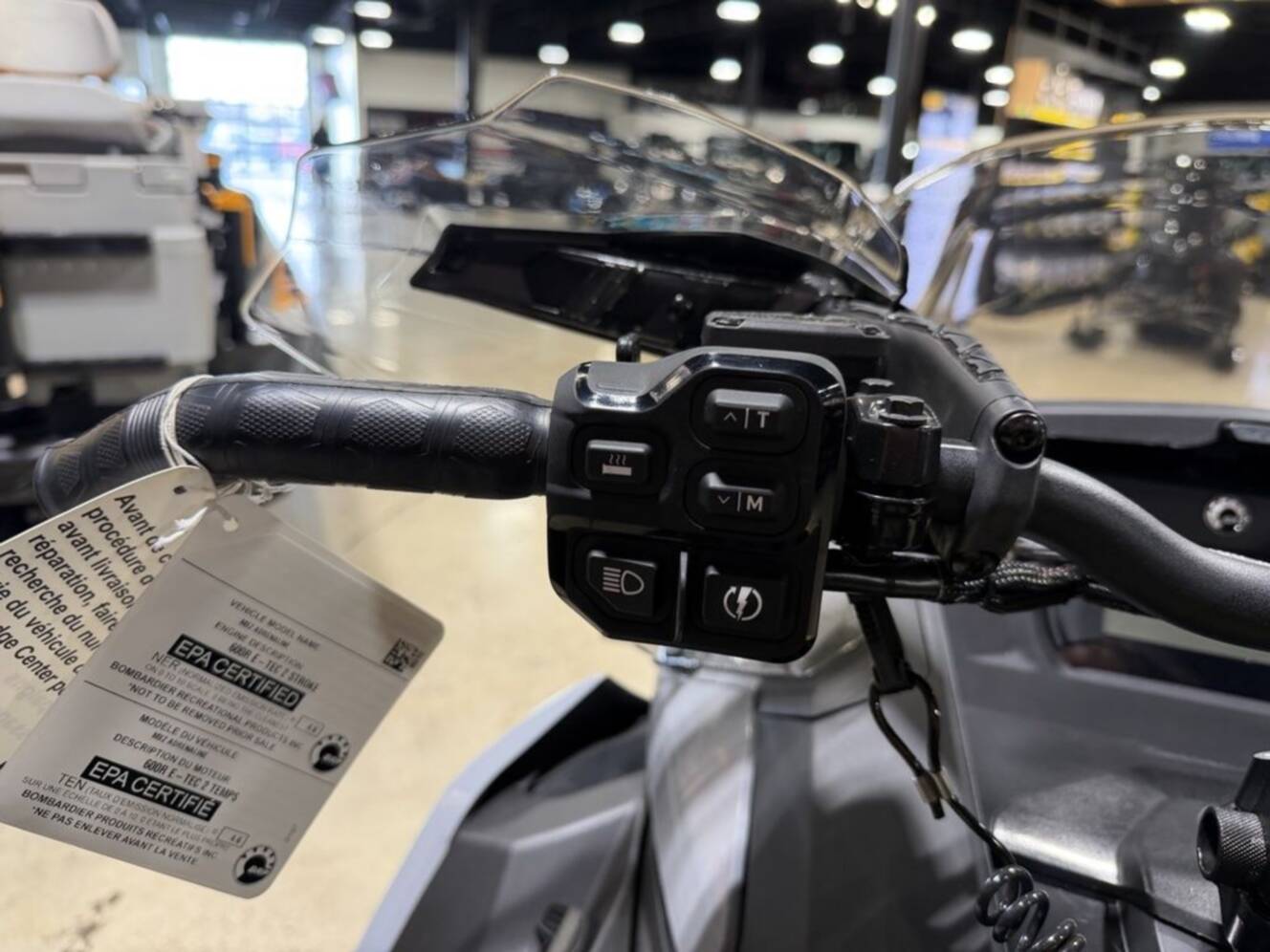 A photo of this 2026 Ski-Doo MXZ® Adrenaline® 600R E-TEC 137_Grey