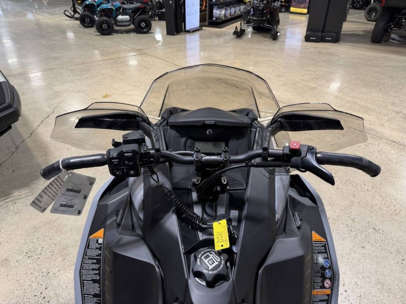 A photo of this 2026 Ski-Doo MXZ® Adrenaline® 600R E-TEC 137_Grey