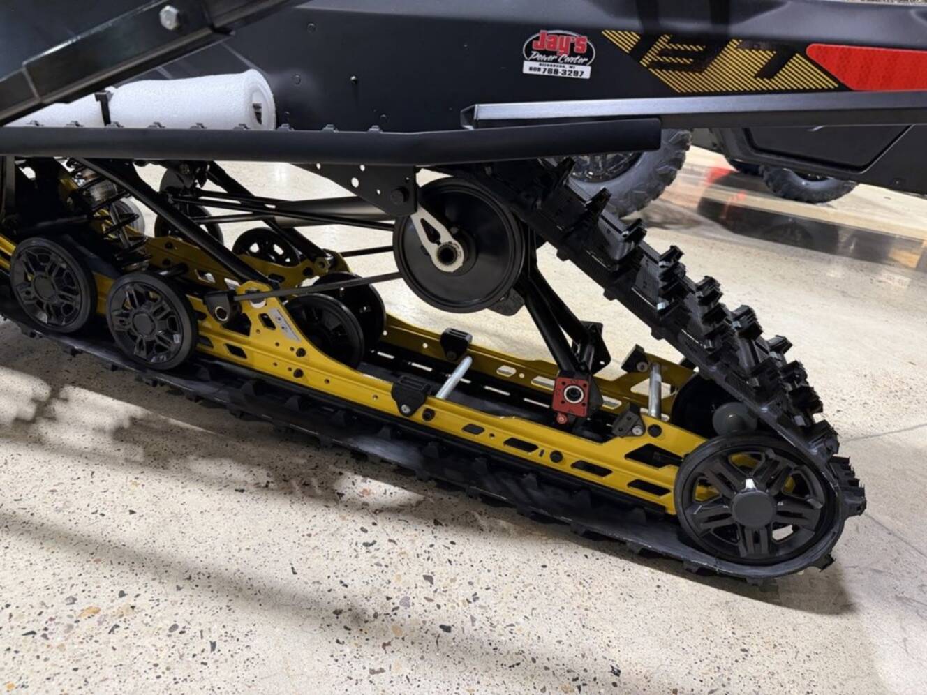 A photo of this 2026 Ski-Doo MXZ® Adrenaline® 600R E-TEC 137_Grey