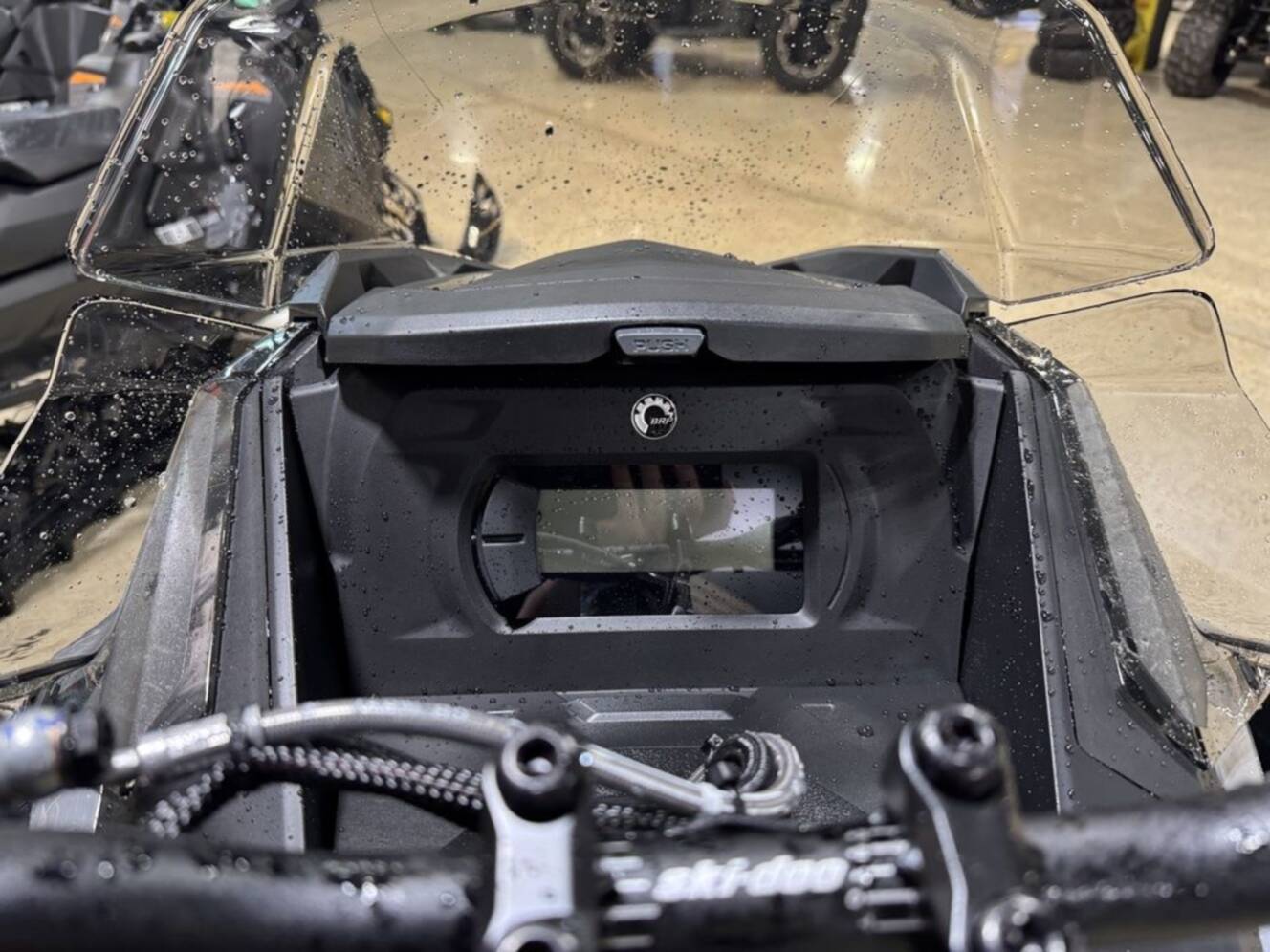 A photo of this 2026 Ski-Doo MXZ® Adrenaline® 850 E-TEC 137_Grey